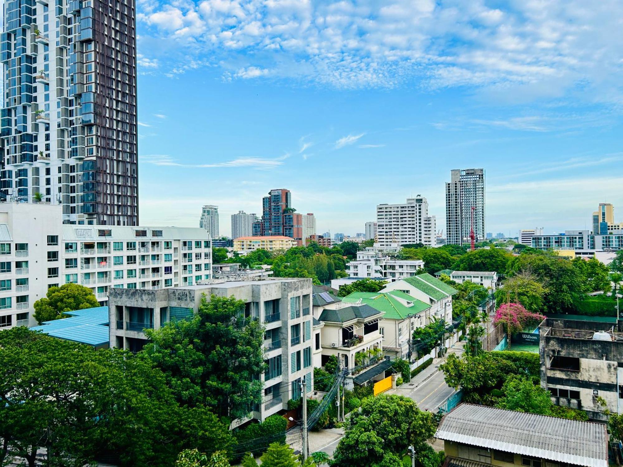 Rhythm Sukhumvit 36 Two Bedrooms * בנגקוק